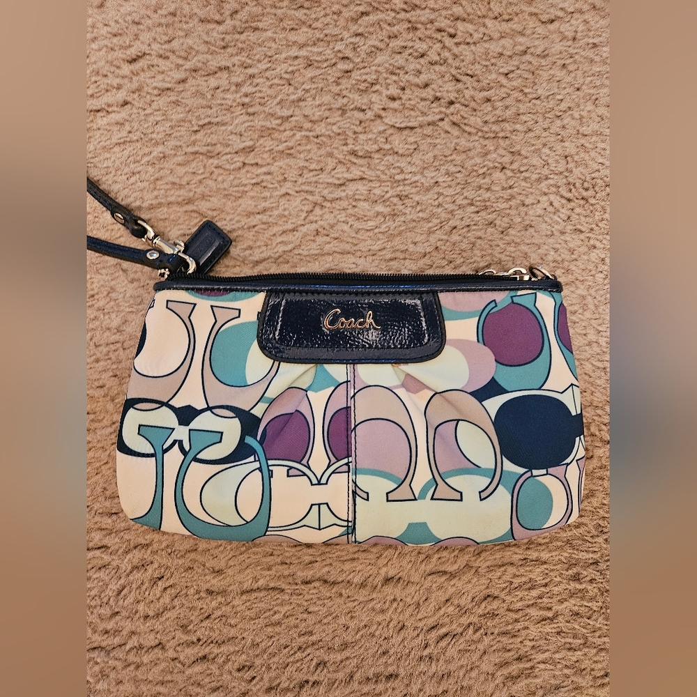 Vintage C monogram Coach wristlet
